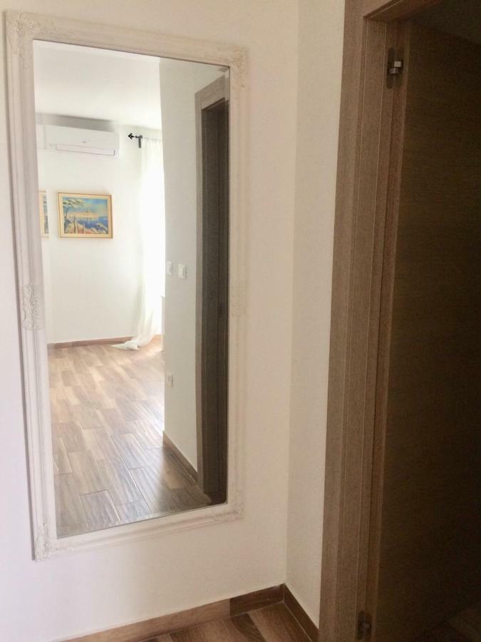Apartment Mony ロヴィニ エクステリア 写真