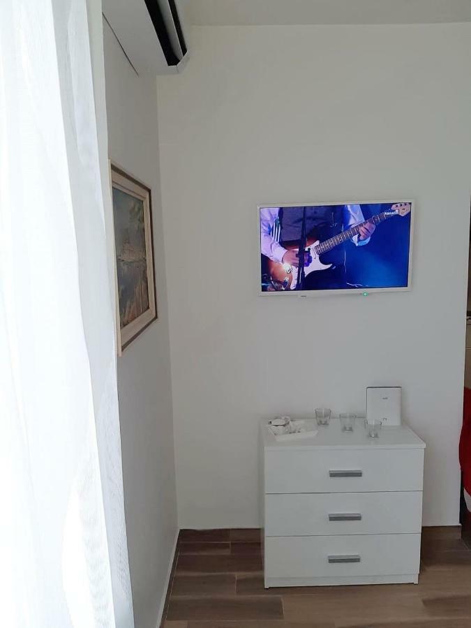 Apartment Mony ロヴィニ エクステリア 写真